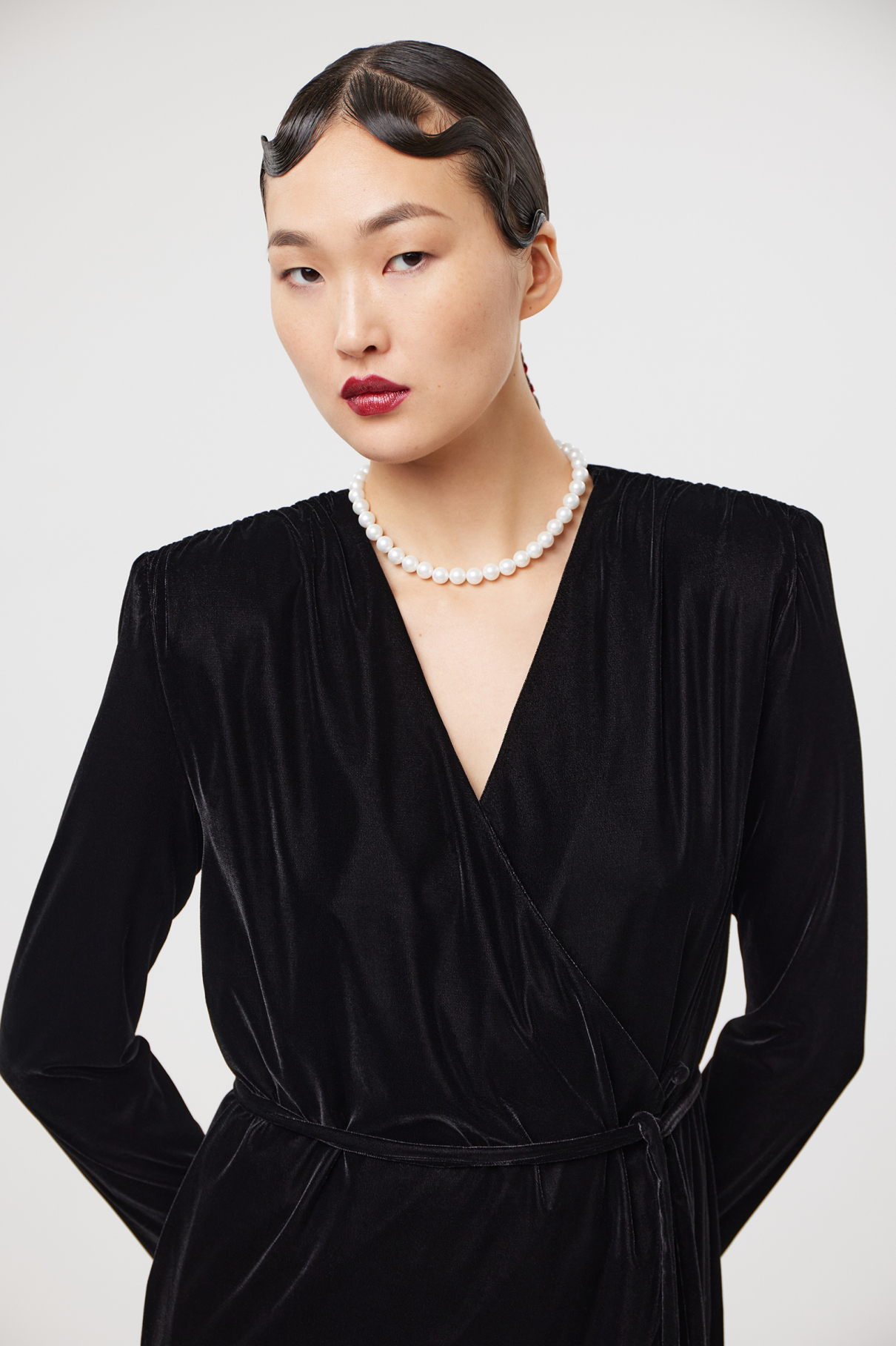 Платье Xiaoli , чёрный, арт. FR23EV1DR430W510BL купить в интернет-магазине Платье Xiaoli , чёрный, арт. FR23EV1DR430W510BL купить в интернет-магазине
