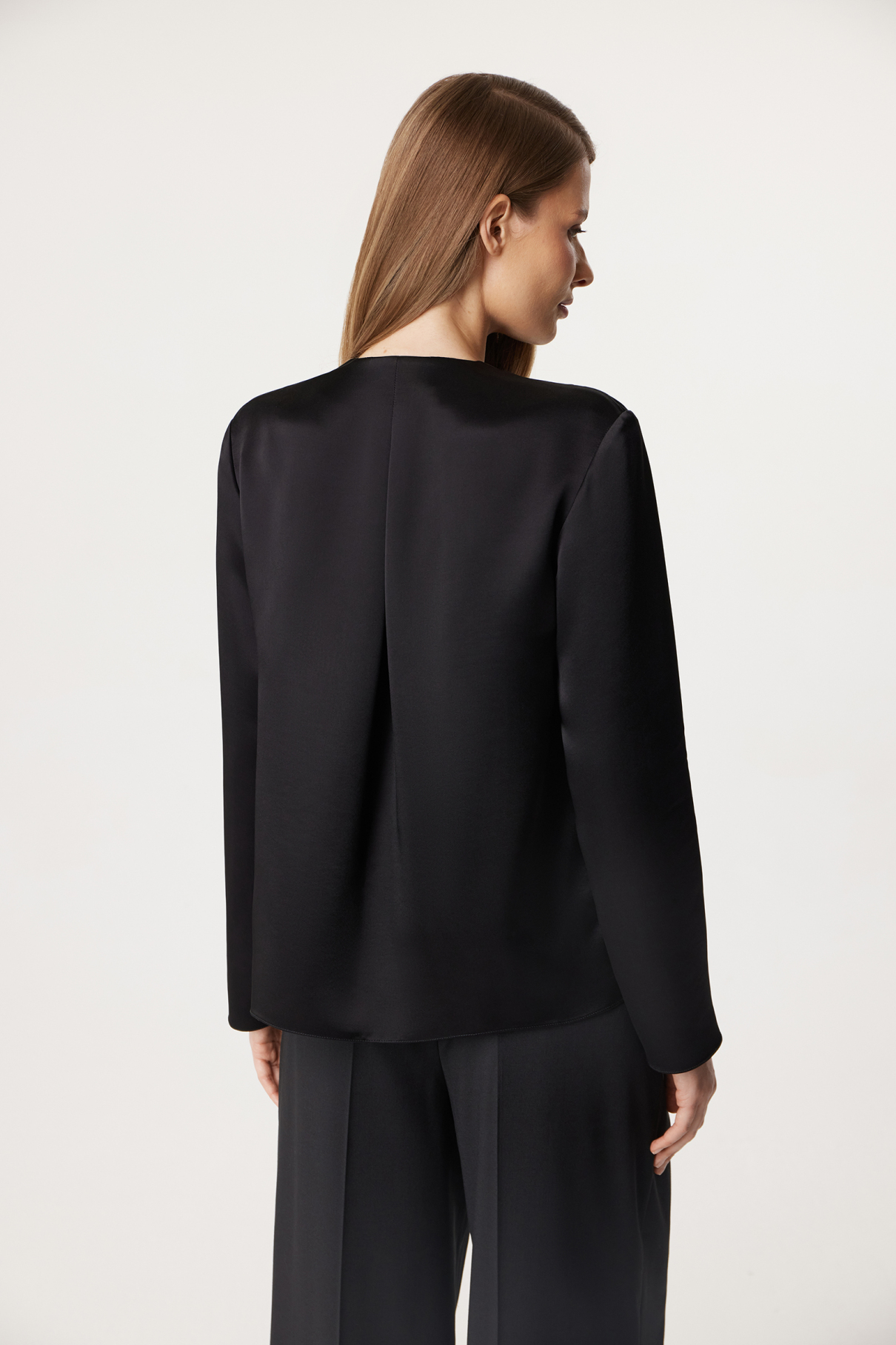 Блузка Venera , черный, арт. FR24SS1BL40FLW530BL купить в интернет-магазине Блузка Venera , черный, арт. FR24SS1BL40FLW530BL купить в интернет-магазине