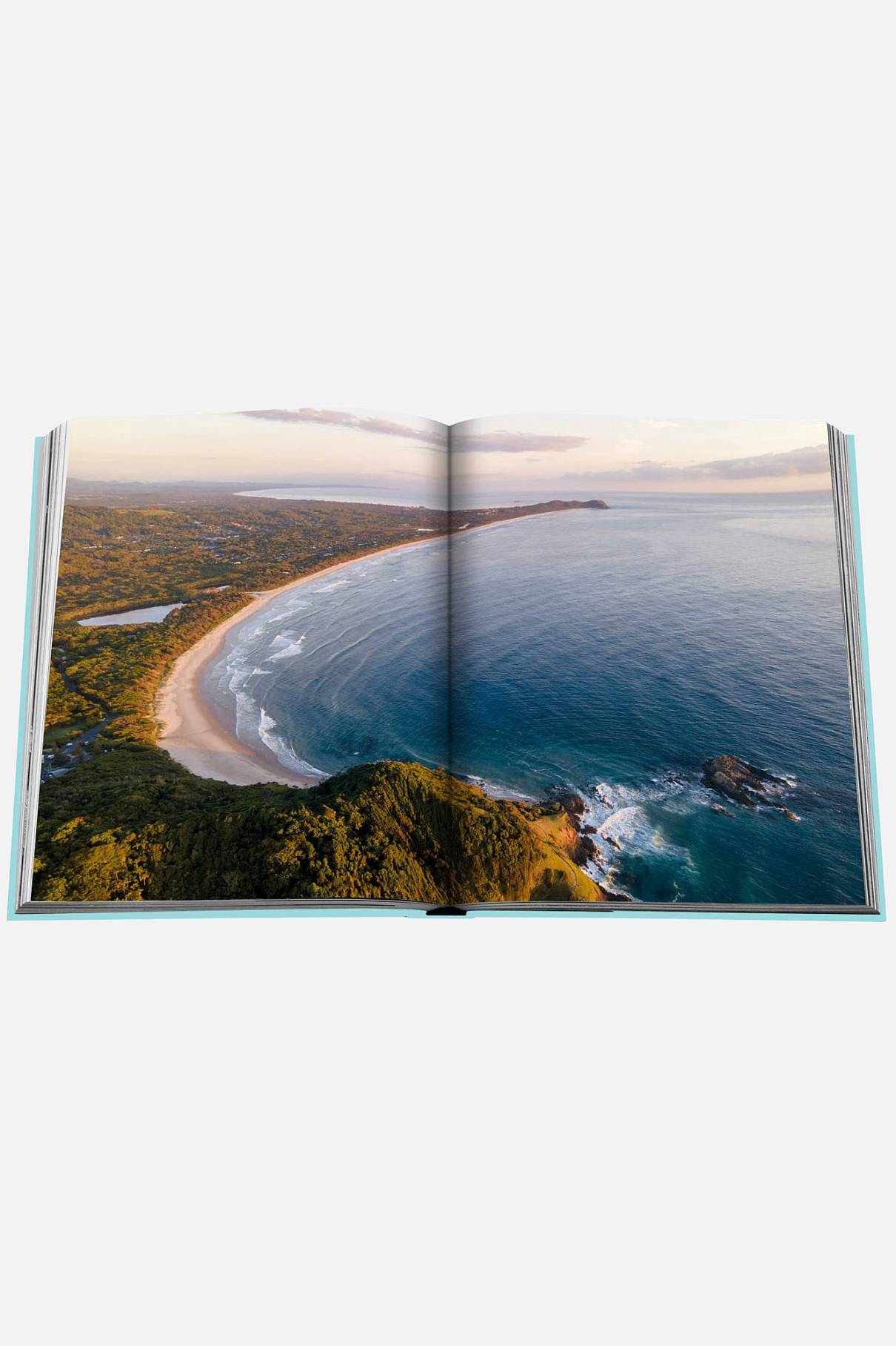 Книга ASSOULINE Byron Bay Книга ASSOULINE Byron Bay