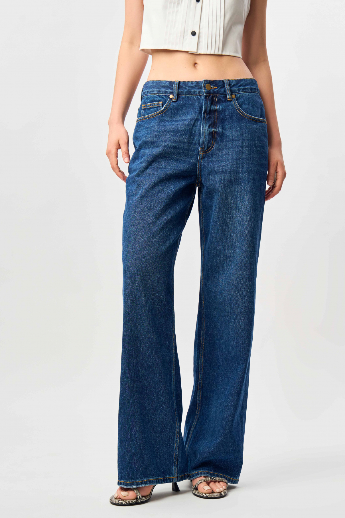 Джинсы Dark Blue Moon , синий, арт. FR23FW2DJ03W310DB купить в интернет-магазине Джинсы Dark Blue Moon , синий, арт. FR23FW2DJ03W310DB купить в интернет-магазине