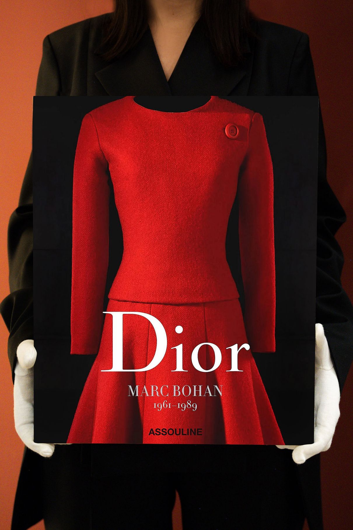 Книга ASSOULINE Dior by Marc Bohan Книга ASSOULINE Dior by Marc Bohan