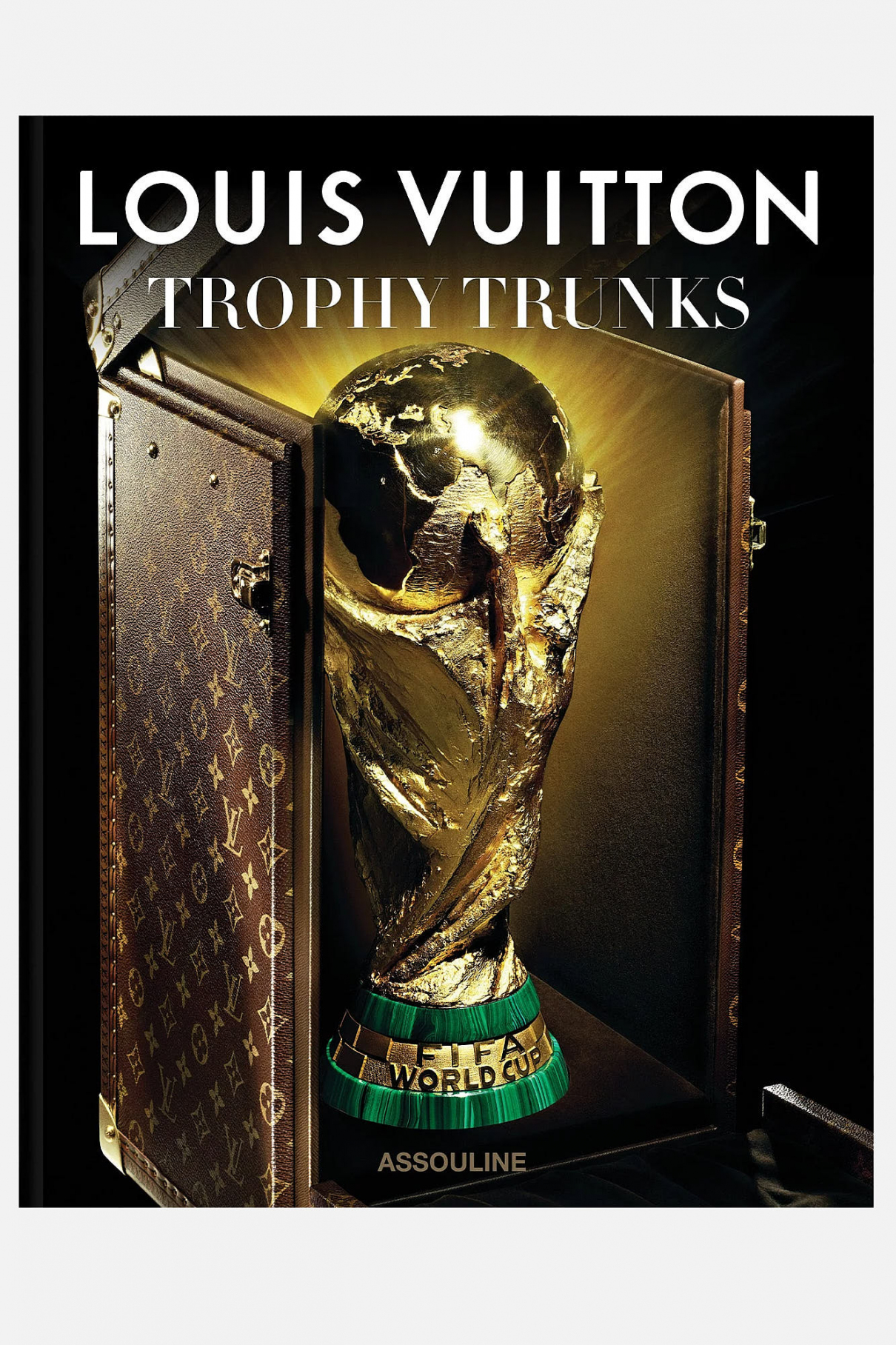 Книгa Assouline Louis Vuitton: Trophy Trunks Книгa Assouline Louis Vuitton: Trophy Trunks