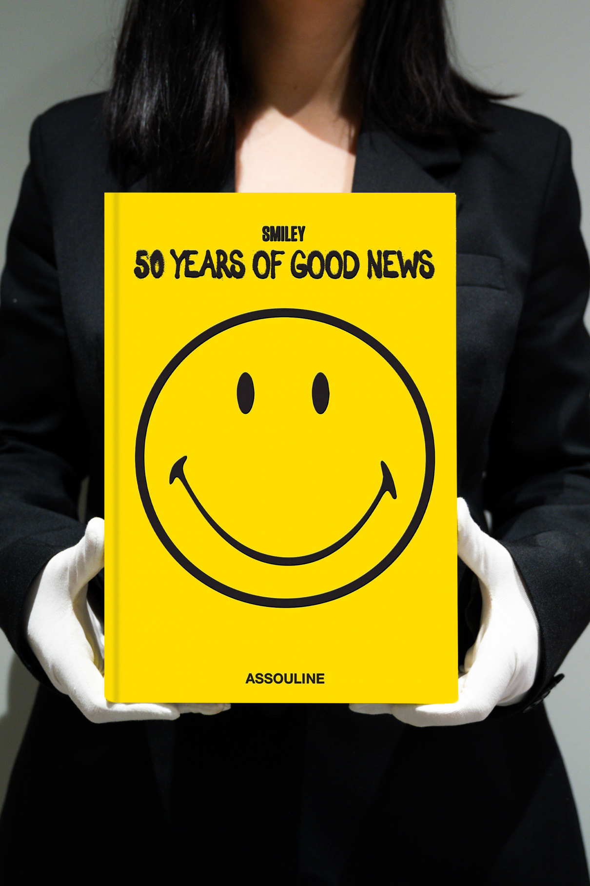 Книгa Assouline, Smiley: 50 Years of Good News Книгa Assouline, Smiley: 50 Years of Good News