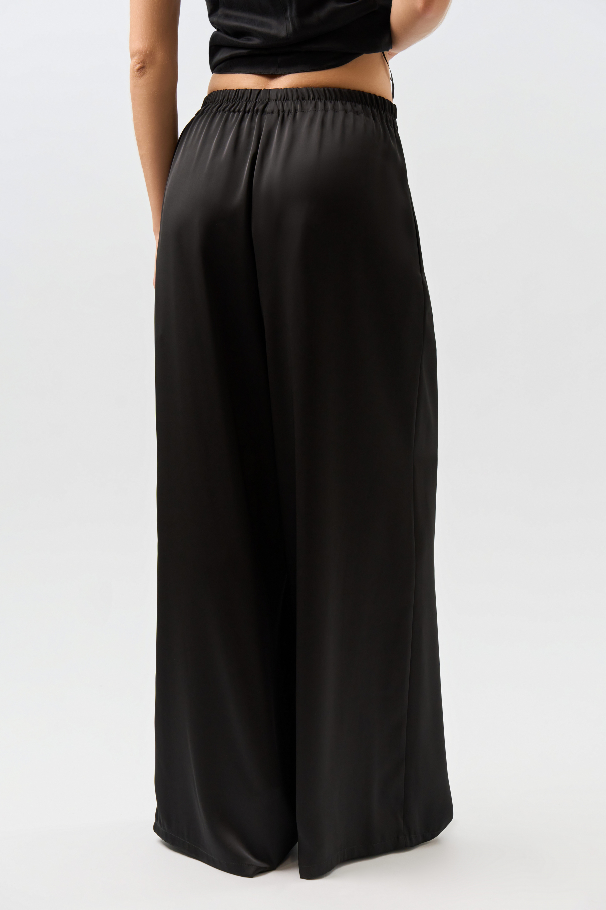 Брюки Magdalena , черный, арт. FR24SS1PN030W530BL купить в интернет-магазине Брюки Magdalena , черный, арт. FR24SS1PN030W530BL купить в интернет-магазине
