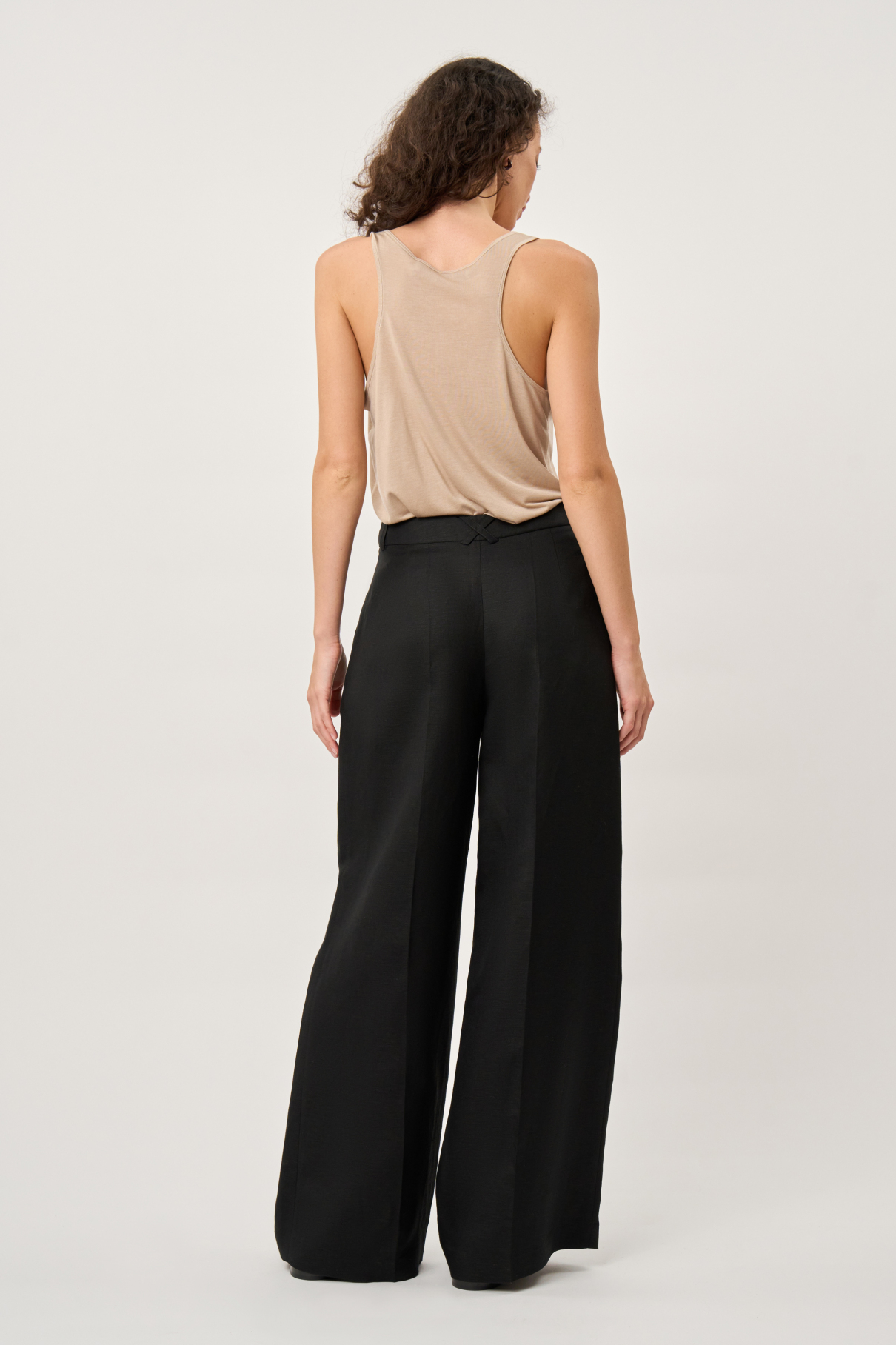 Брюки Iness , черный, арт. FR24SS1PN03FLW350BL купить в интернет-магазине Брюки Iness , черный, арт. FR24SS1PN03FLW350BL купить в интернет-магазине