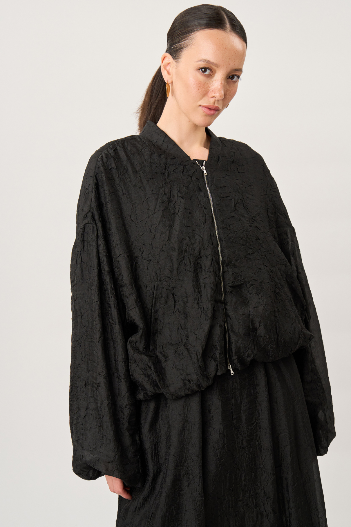 Бомбер Latifa , черный, арт. FR24SS1BM400W510BL купить в интернет-магазине Бомбер Latifa , черный, арт. FR24SS1BM400W510BL купить в интернет-магазине