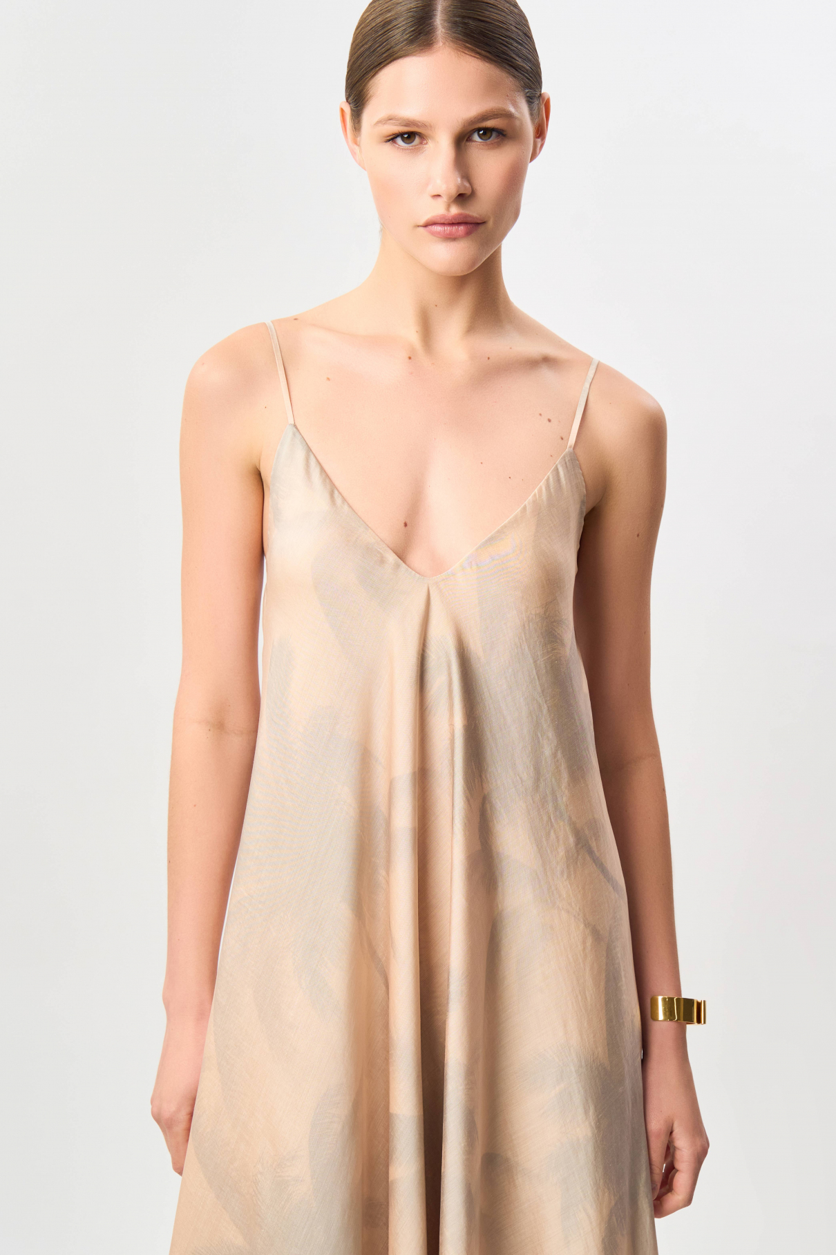 Платье сарафан Salma , бежевый, арт. FR24SS1DR63PRW230BG купить в интернет-магазине Платье сарафан Salma , бежевый, арт. FR24SS1DR63PRW230BG купить в интернет-магазине