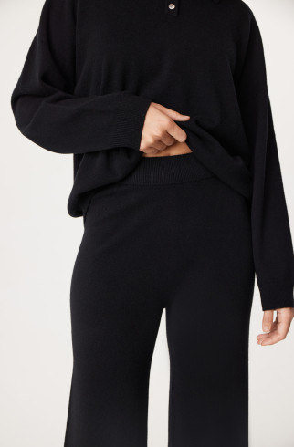 Брюки трикотажные Celestyna , Черный, арт. FR23FW4PN030K200BL купить в интернет-магазине