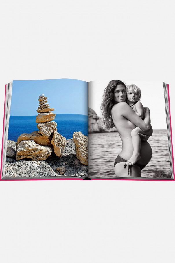 Книгa Assouline Travel Ibiza Bohemia