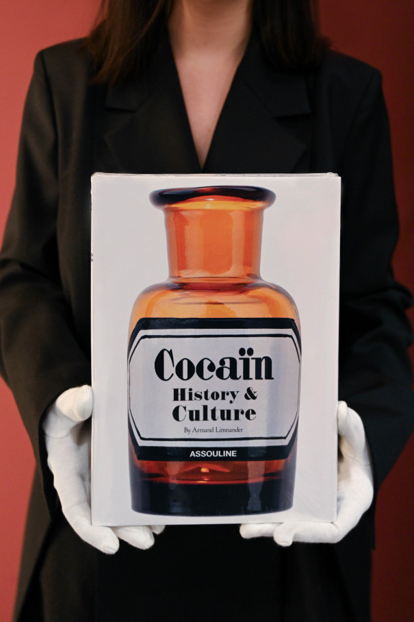 Книга ASSOULINE Cocaïn: History & Culture